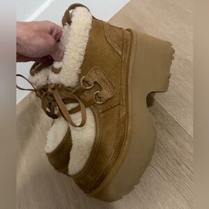Uggs worn but in good cond selling cheap size 6
